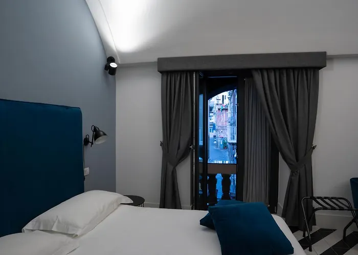 Pulcinella Suite Naples