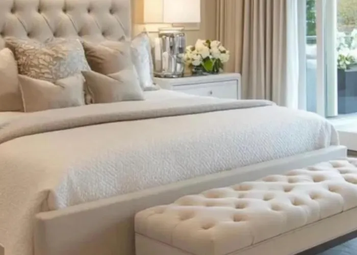 Hummingbird Haven Bed & Breakfast Luxury Suite With Terrace & Seasonal Lake Views Located In Historic Old Town Niagara-On-The-Lake