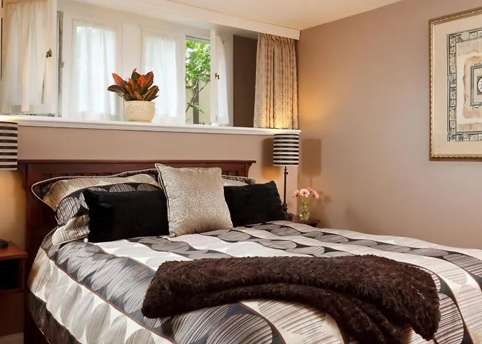 Abbeymoore Manor Bed & Breakfast Inn Victoria