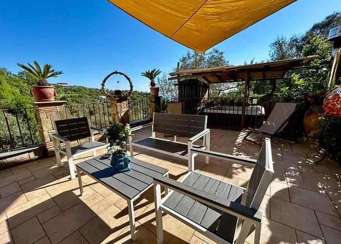 Domus Ars Home & Jacuzzi Massa Lubrense
