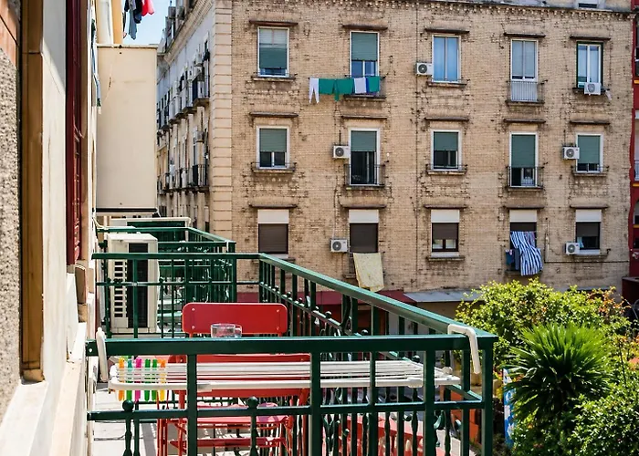 Neve Al Sole Suites Napoli Centro