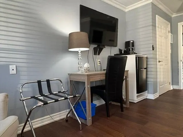 Casa Blanca Boutique Bed & Breakfast Niagara-on-the-Lake