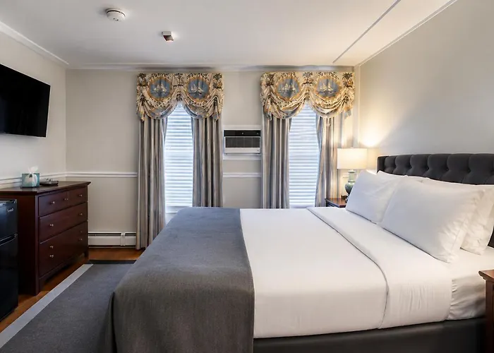 Bellevue House Bed & Breakfast Newport