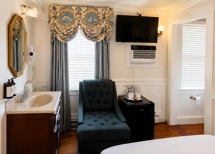 Bellevue House Bed & Breakfast Newport