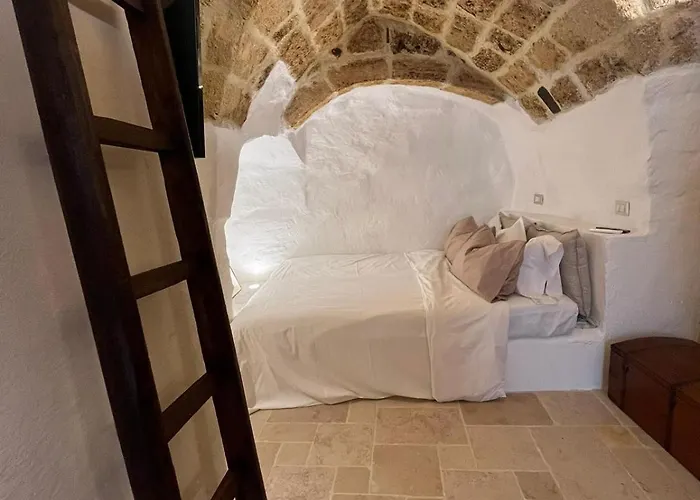 Bed and Breakfast LA SEGRETA DEL CASTELLO, Private Access Gioia Del Colle