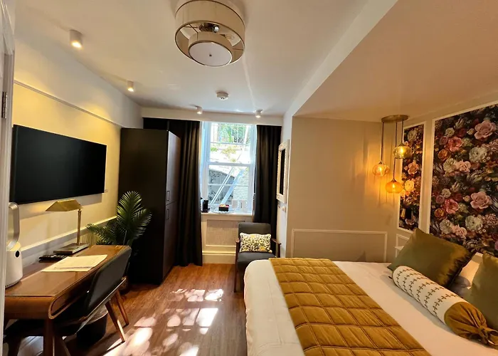 Ferndale Mews Bed & Breakfast Bristol