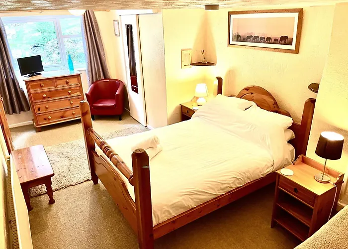 The Lake View Hotel Caernarfon