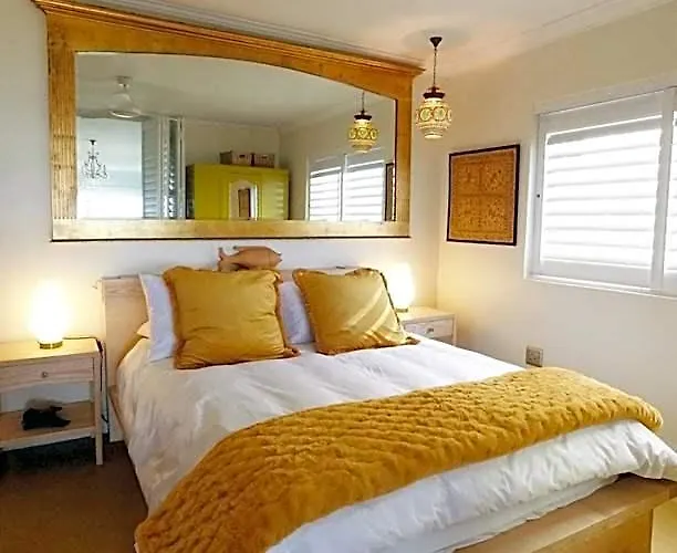 Dolphin Inn Guesthouse Cape Town