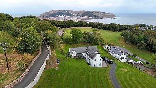 Bryn Goleu Bed & Breakfast Llandudno