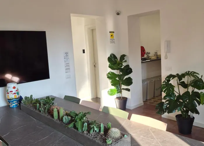 Liotru Maisonne, Rooms With En-Suite Bathroom And Shared Bathroom Catania