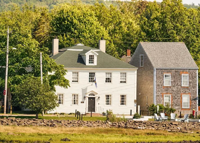 Bailey House Inn - Georgian Waterfront Retreat Annapolis Royal