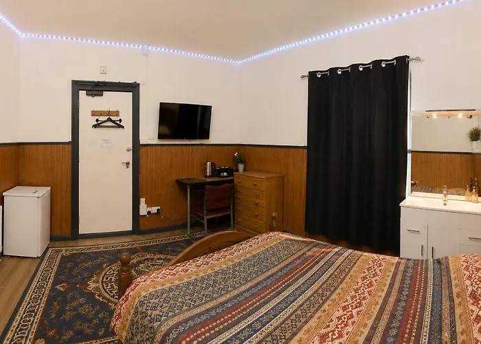 Heavenly Nights Guest House Sheffield