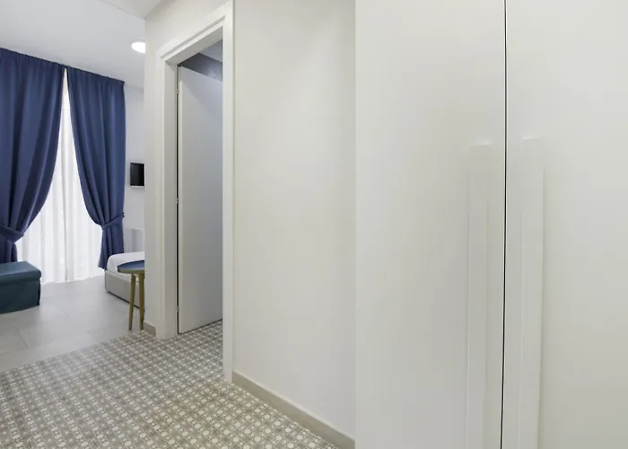 La Chambre Neapel