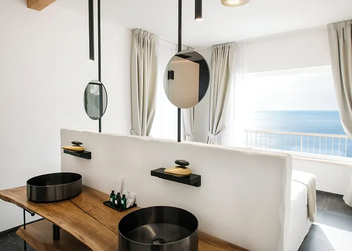 Una Villa - Amalfi Boutique Rooms B&B