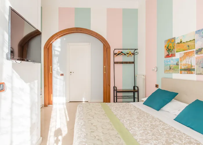 Residence Appartamenti Santa Teresa a Chiaia Napoli