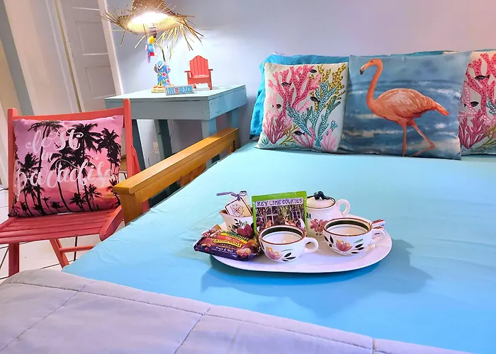Suite Dreams Inn By The Beach Key West