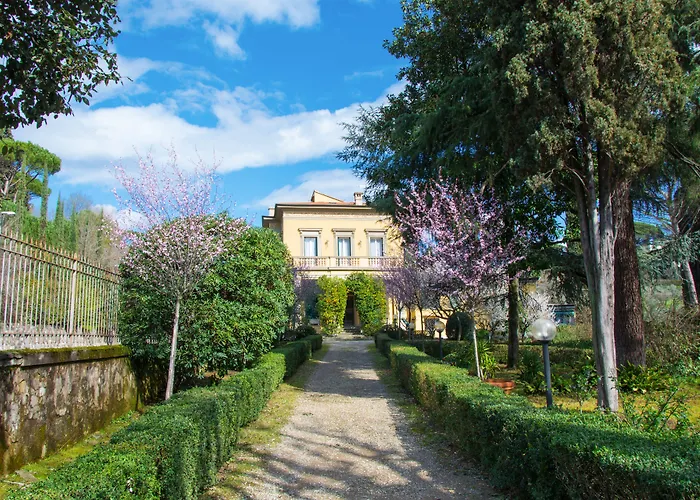 Dimora Salviati Bed & Breakfast Florence