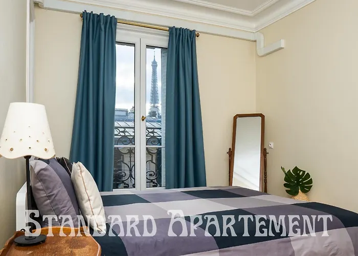 Eiffel Tower View Rose, Apartment #2 Paris