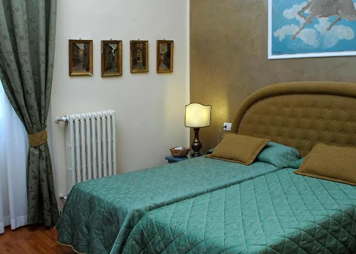 Bed and Breakfast Relais Dante E Beatrice Florencja