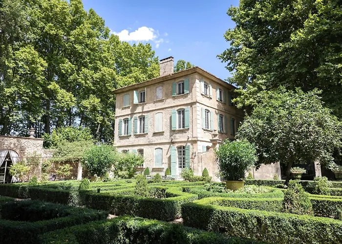 Domaine De Chalamon - Fontenille Collection Saint-Rémy-de-Provence