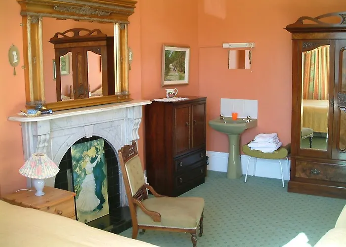 Claremont House Bed & Breakfast Dun Laoghaire
