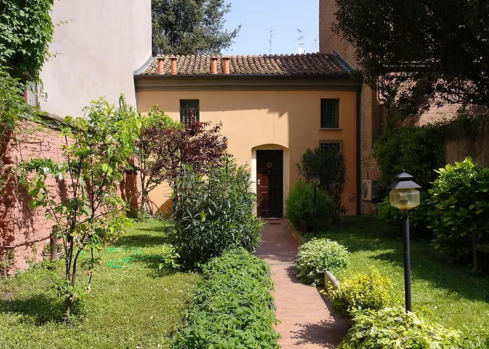 Bed and Breakfast Il Giardino Fiorito Ferrara