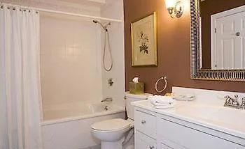 Annabelle Bed & Breakfast Sandwich
