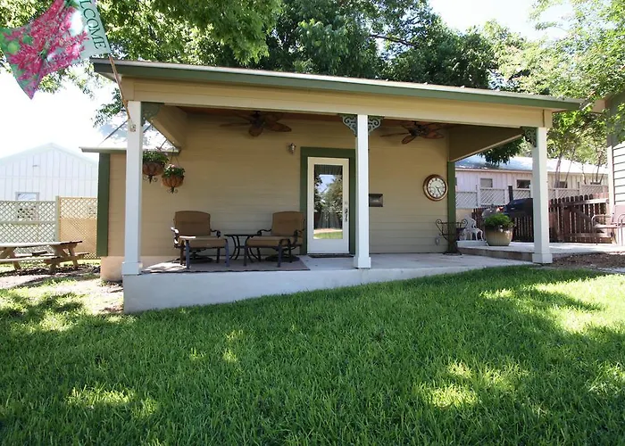 Agape Cottage Fredericksburg