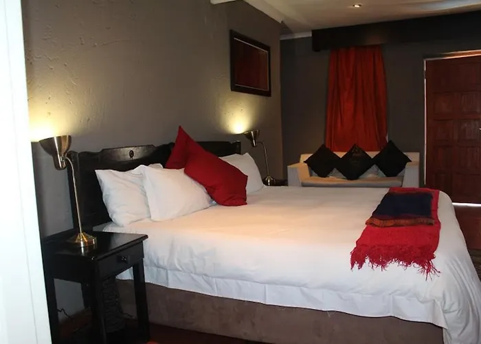 Flamboyant Guest Lodge Johannesburg