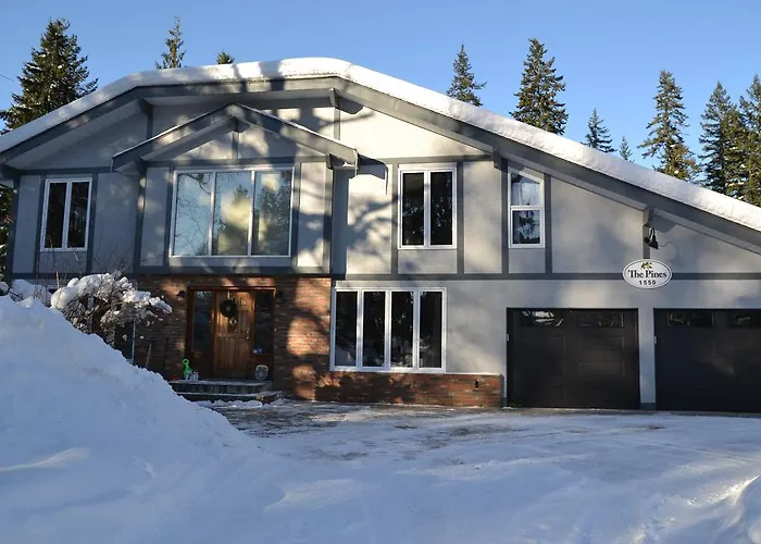 The Pines Bed & Breakfast Revelstoke