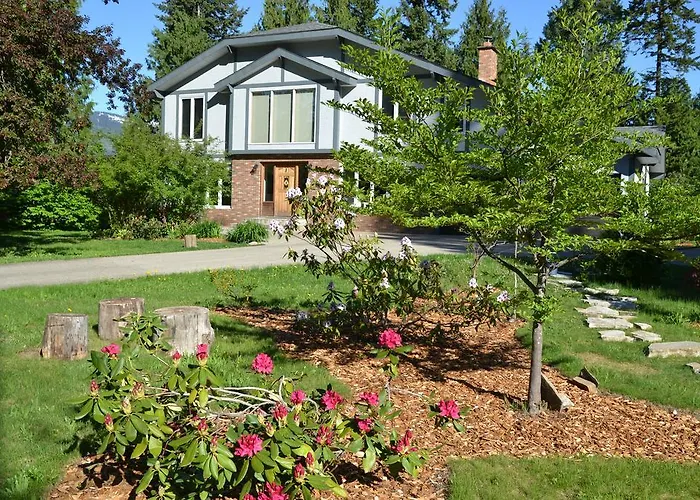 The Pines Bed & Breakfast Revelstoke