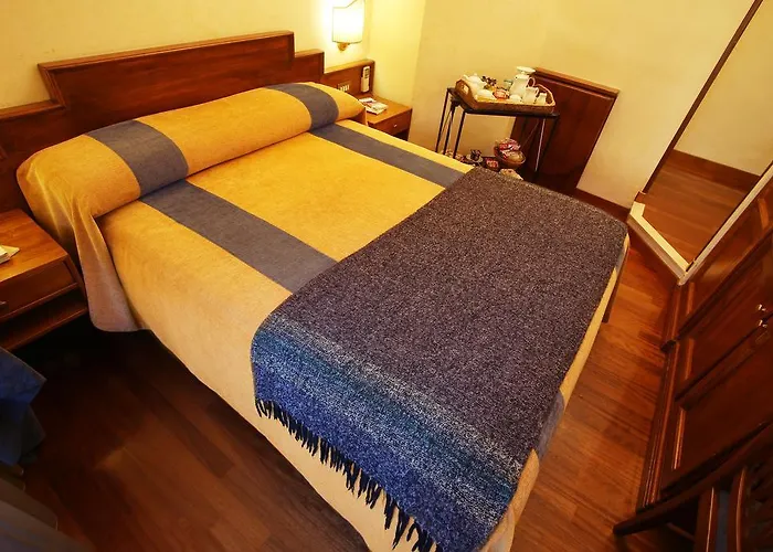 Al Colonnato Di San Pietro Bed & Breakfast Rome