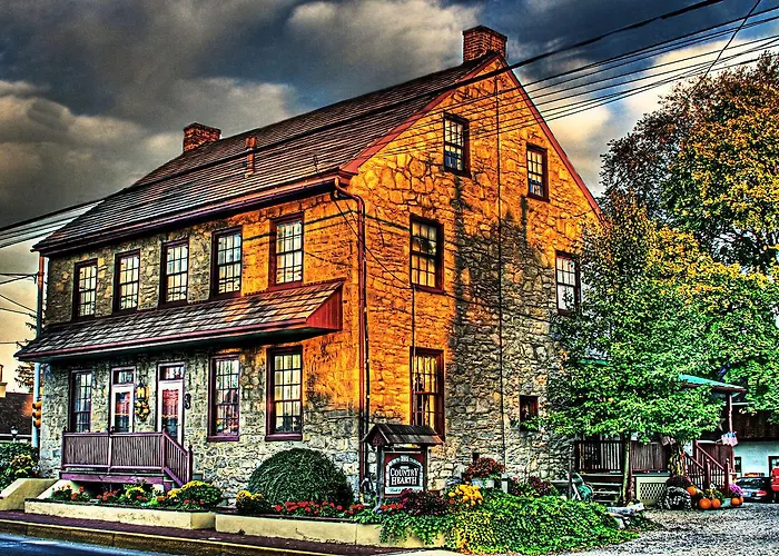 Country Hearth B&B New Holland