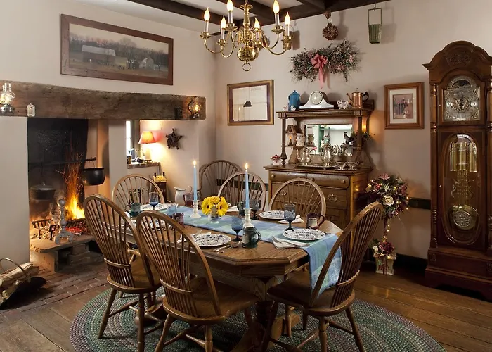 Country Hearth B&B New Holland