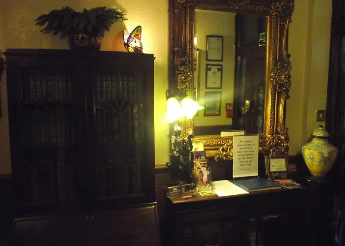 Bed and BreakfastMolly House