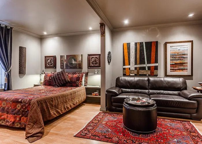 Le Cartier Bed And Breakfast Montreal