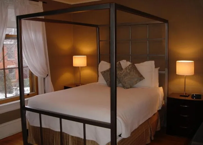 Avalon Bed And Breakfast Ottawa