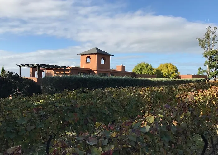 Frogs Pond Bed & Breakfast Red Hill