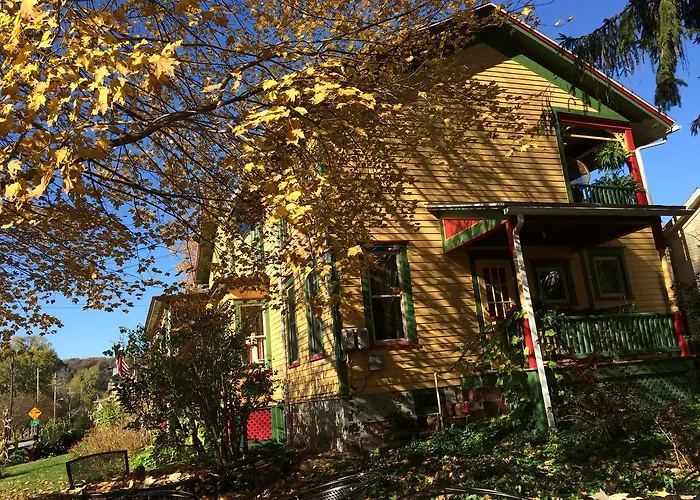 Barnard House Bed And Breakfast Pittsburgh