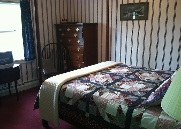 The South Glenora Tree Farm Bed & Breakfast Dundee