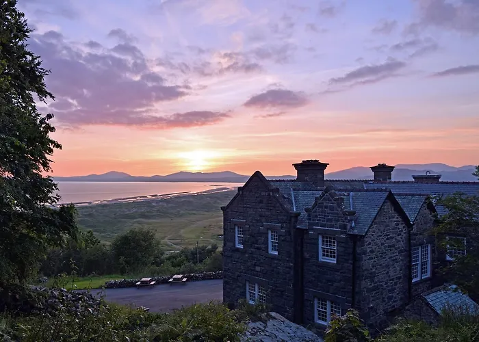 Bed and BreakfastCrown Lodge