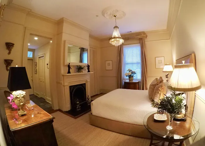 Bed and BreakfastCatherine Ward House Inn