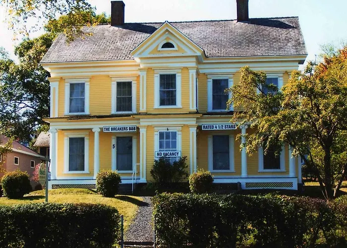 The Breakers Bed And Breakfast Digby