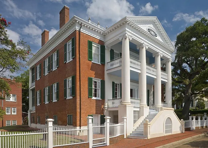 Choctaw Hall Bed & Breakfast Natchez