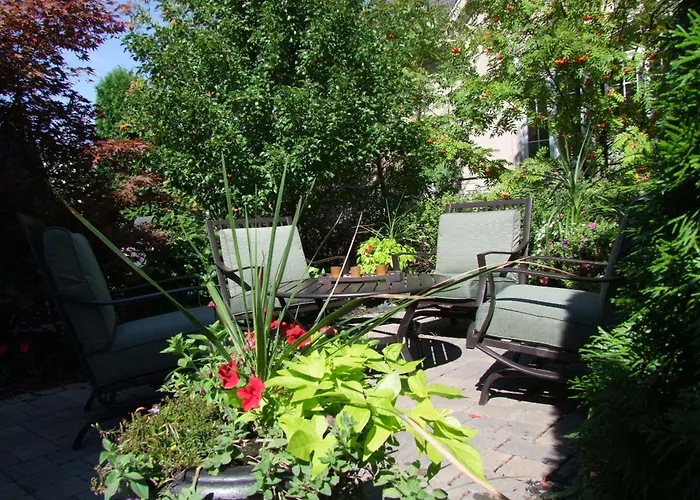 In Elegance Villa Niagara-on-the-Lake