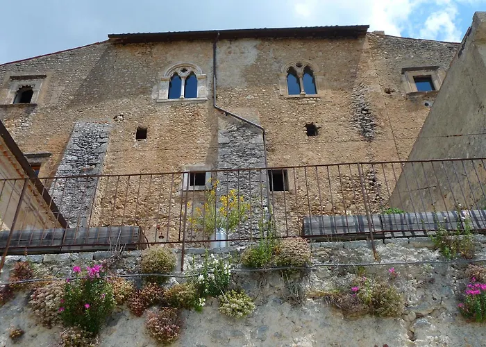 La Bifora e Le Lune Vico sotto gli archi 5 Santo Stefano Di Sessanio