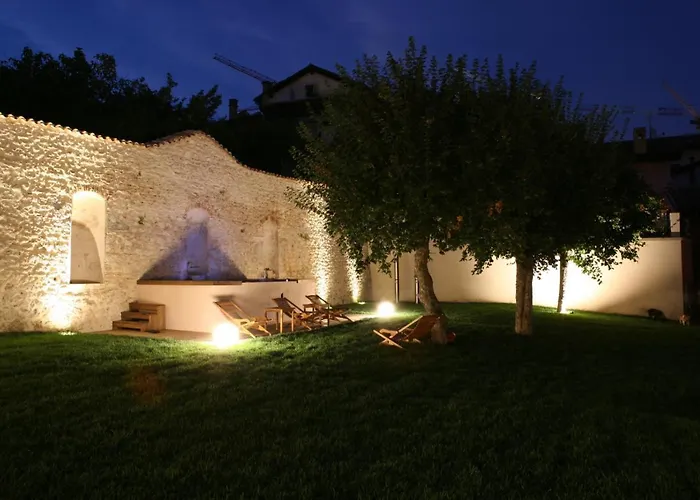 B&B Palazzo Rustici LʼAquila