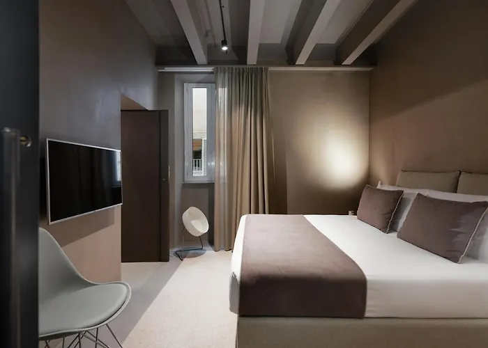 Bed and BreakfastElysium Suites Collection