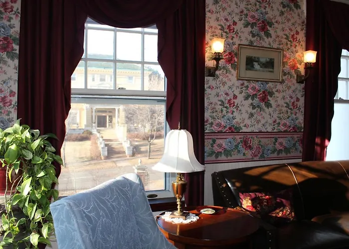Olcott House Bed & Breakfast Inn Duluth