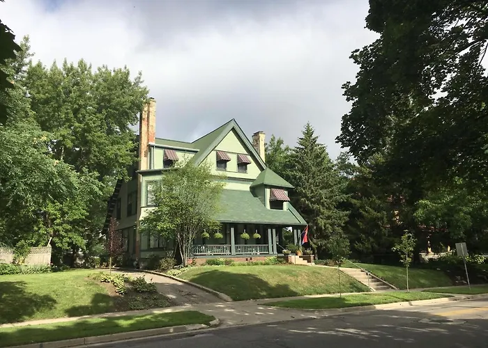 The Parsonage Inn B&B Grand Rapids